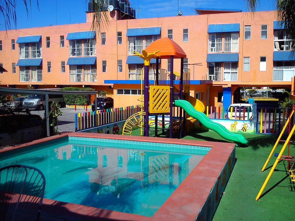 Hotel En Куернавака Екстериор снимка